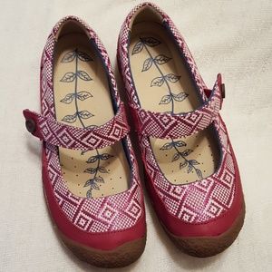 Keen Shoes - Like new! Keen Pink Mary Jane's Keen Shoes - Like new! Keen Pink Mary Jane's